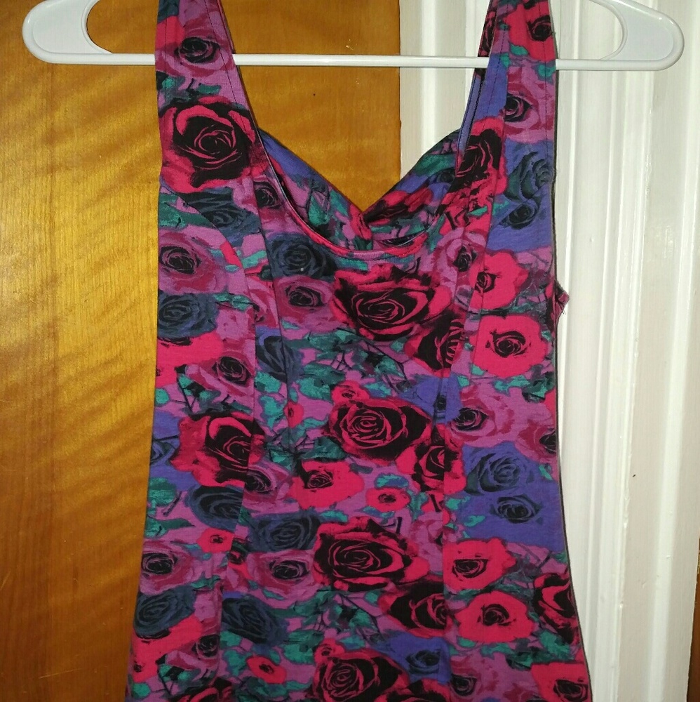 No boundaries tank top medium